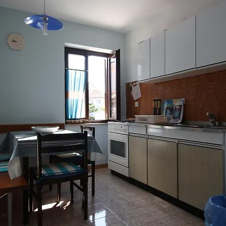 Apartamento Two-bedroom In Porec/istrien 10040
